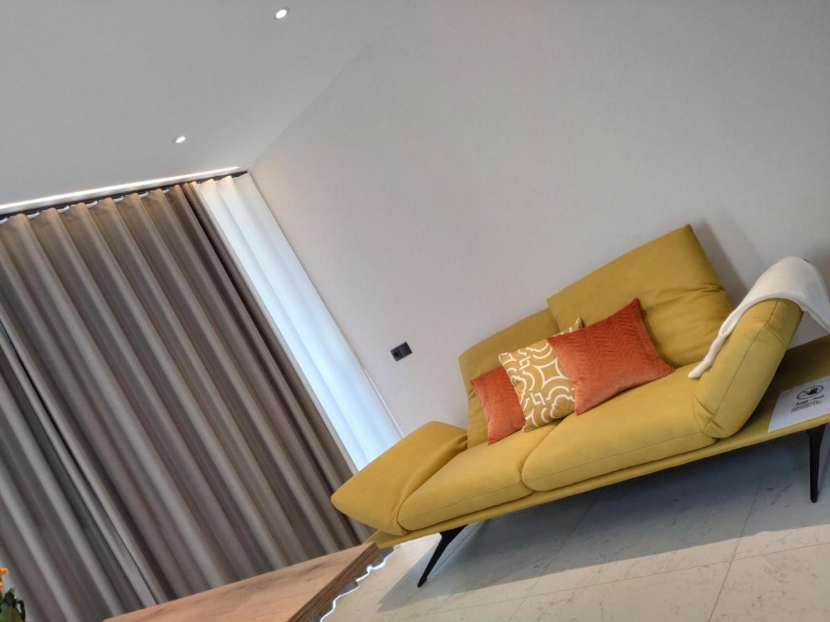 Aenna Apart Prutz Exterior foto